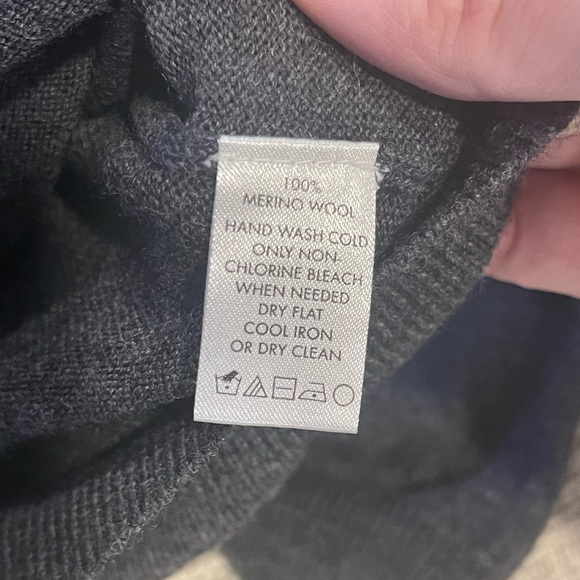 Mens Calvin Klein V-neck sweater XL extra fine merino wool - Picture 3 of 4